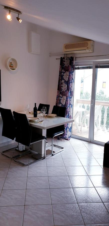 Apartment Antonio Biograd Na Moru Bagian luar foto