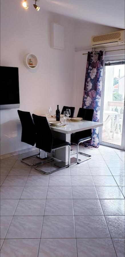Apartment Antonio Biograd Na Moru Bagian luar foto
