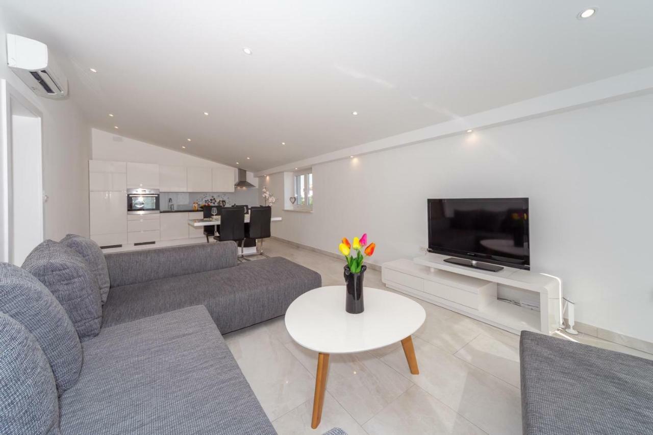 Apartment Antonio Biograd Na Moru Bagian luar foto