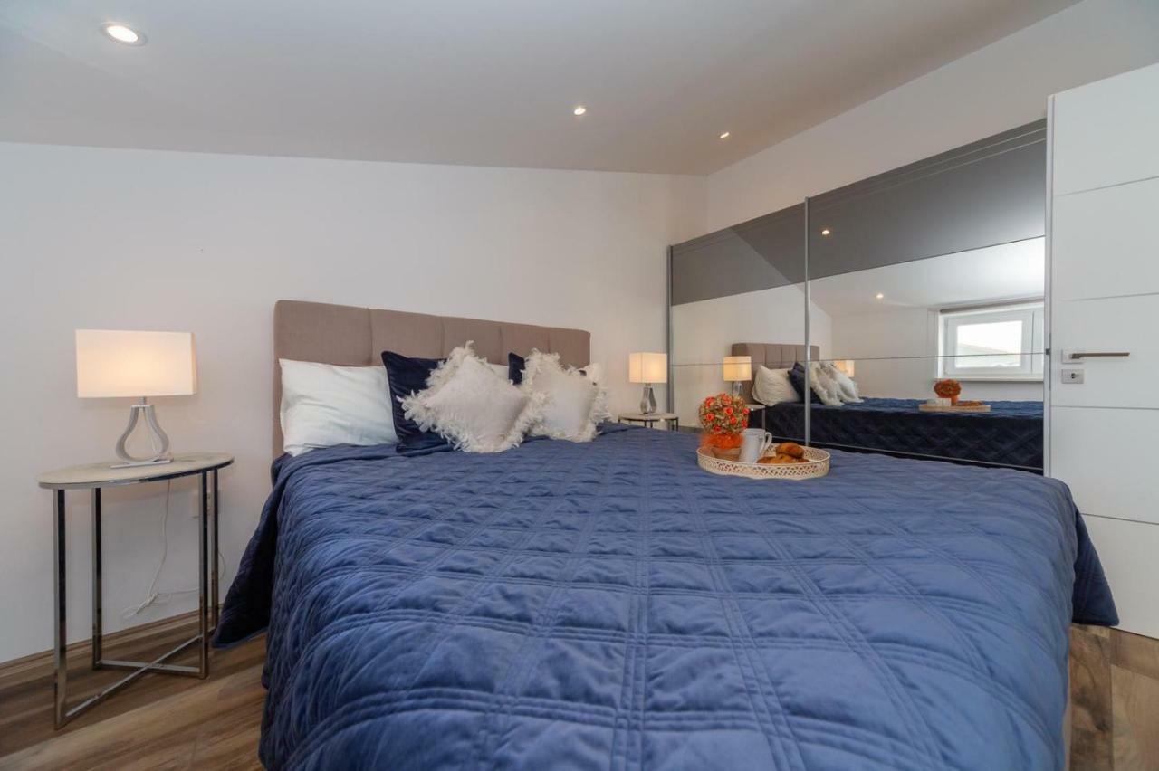 Apartment Antonio Biograd Na Moru Bagian luar foto